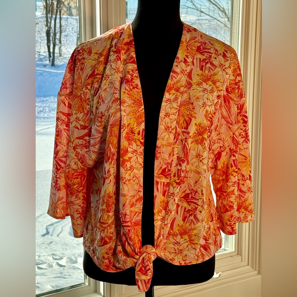 Hippie Rose size L tie front light weight cardigan.  Excellent condition.